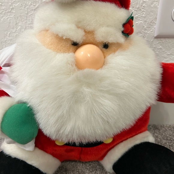 Singing Santa - Picture 3 of 6